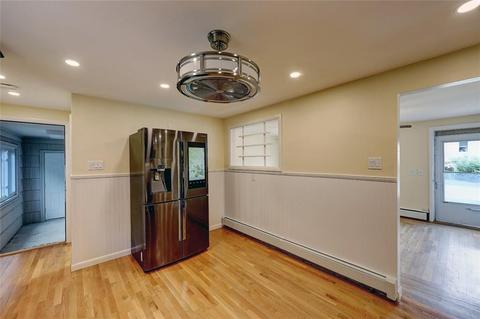 156 Oregon Ave, Woonsocket, RI 02895 photo 17