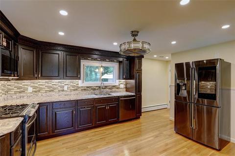 156 Oregon Ave, Woonsocket, RI 02895 photo 13