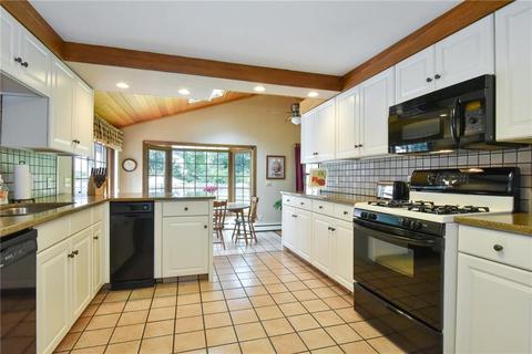 15 Peacock Rd, Warwick, RI 02886 photo 21