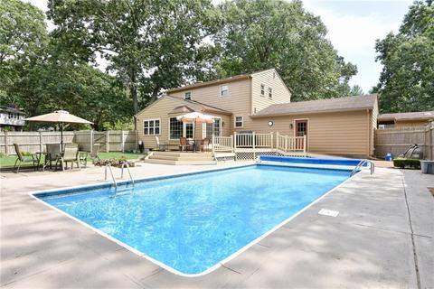 15 Peacock Rd, Warwick, RI 02886 photo 9