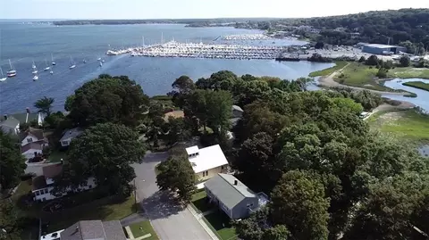 10 Staples Ave, Warwick, RI 02886 photo 34