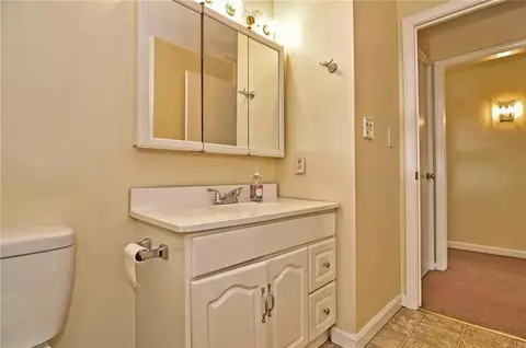 10 Staples Ave, Warwick, RI 02886 photo 11