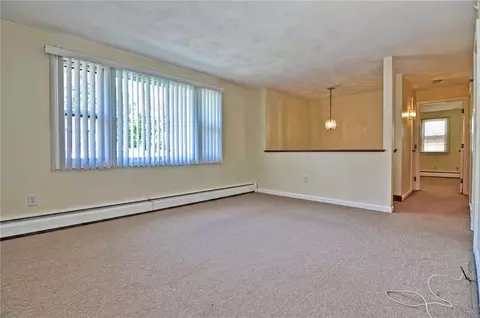 10 Staples Ave, Warwick, RI 02886 photo 9