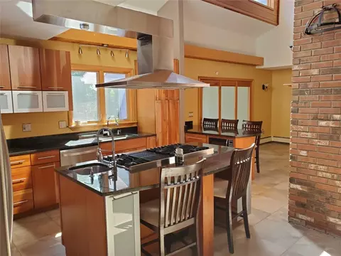 39 Timothy Dr, Westerly, RI 02891 photo 9