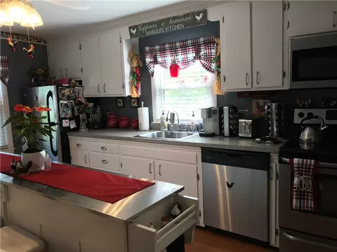 244 Lydia Ave, Woonsocket, RI 02895 photo 10