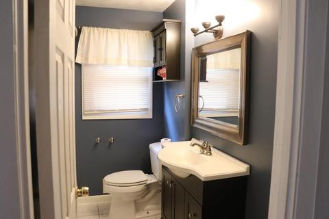 274 Buttonwoods Ave, Warwick, RI 02886 photo 11