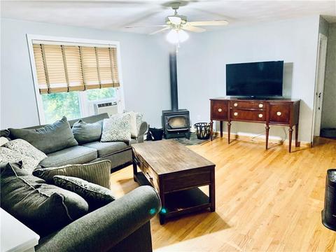54 E Shore Dr, Exeter, RI 02822 photo 5