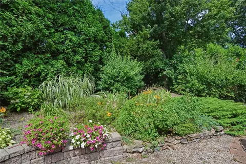 57 Wapping Dr, Bristol, RI 02809 photo 36