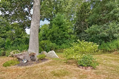 57 Wapping Dr, Bristol, RI 02809 photo 38