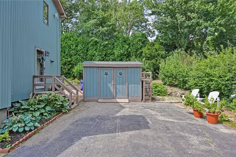 57 Wapping Dr, Bristol, RI 02809 photo 39