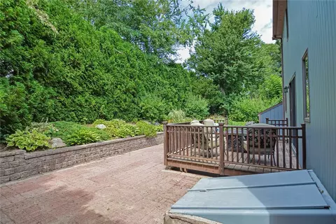 57 Wapping Dr, Bristol, RI 02809 photo 33