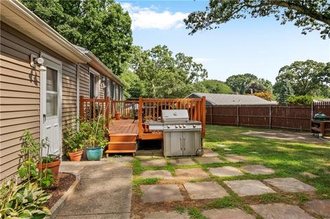 15 Gilbert St, Warwick, RI 02886 photo 41
