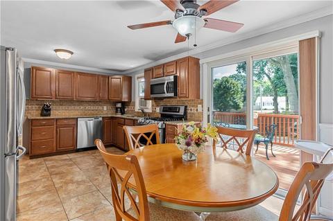 15 Gilbert St, Warwick, RI 02886 photo 6