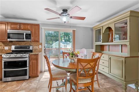 15 Gilbert St, Warwick, RI 02886 photo 5