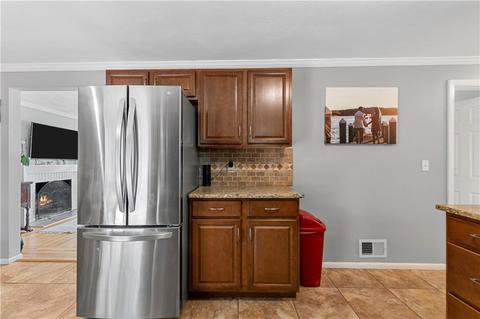 15 Gilbert St, Warwick, RI 02886 photo 11