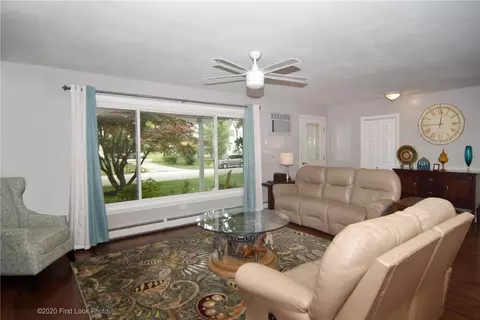 2 Eleanor Dr, Glocester, RI 02814 photo 5