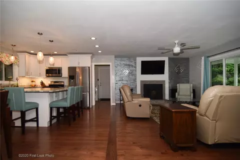 2 Eleanor Dr, Glocester, RI 02814 photo 9