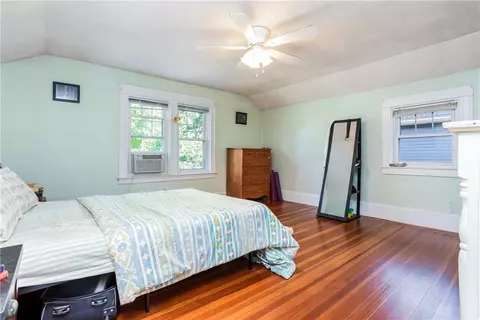 81 Danforth St, Warwick, RI 02888 photo 14