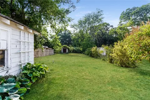 81 Danforth St, Warwick, RI 02888 photo 23