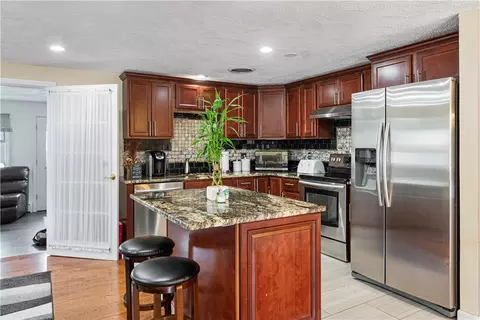 29 Arrowfield Rd, Cranston, RI 02921 photo 8
