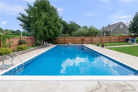 29 Arrowfield Rd, Cranston, RI 02921 photo 26