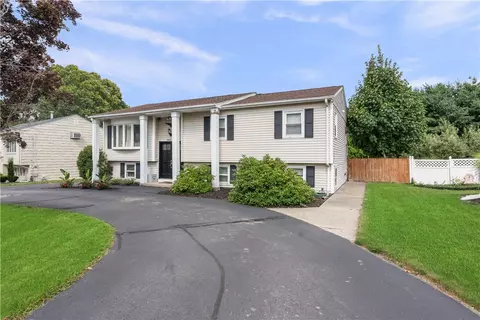 29 Arrowfield Rd, Cranston, RI 02921 photo 1