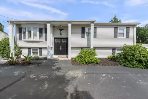29 Arrowfield Rd, Cranston, RI 02921 photo 2