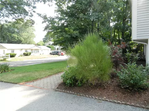 40 Ray St, Coventry, RI 02816 photo 3