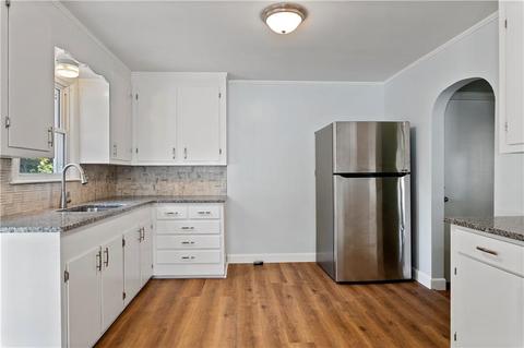 3 Cedar Ave, Middletown, RI 02842 photo 4