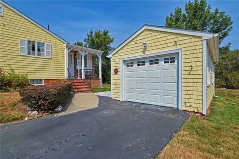 23 Narrows Rd, Bristol, RI 02809 photo 9