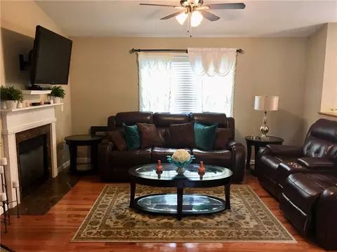 146 Danielle Dr, Woonsocket, RI 02895 photo 9