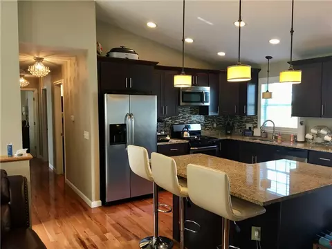 146 Danielle Dr, Woonsocket, RI 02895 photo 6