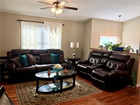 146 Danielle Dr, Woonsocket, RI 02895 photo 10