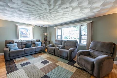 30 Wayne St, Warwick, RI 02889 photo 8