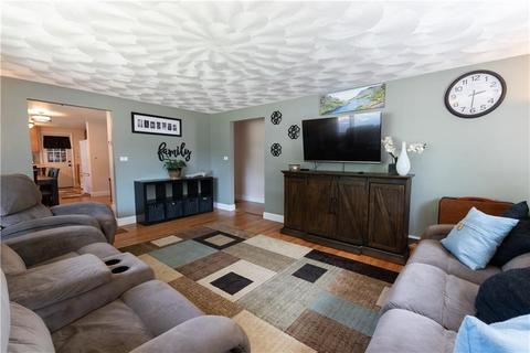 30 Wayne St, Warwick, RI 02889 photo 11