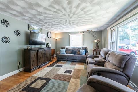 30 Wayne St, Warwick, RI 02889 photo 9