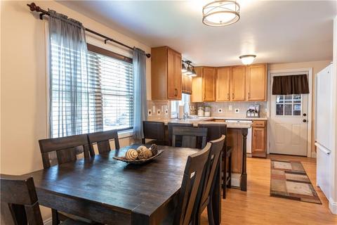 30 Wayne St, Warwick, RI 02889 photo 7