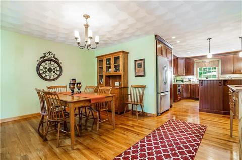 35 Cosmo St, Westerly, RI 02891 photo 12
