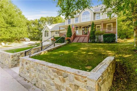 35 Cosmo St, Westerly, RI 02891 photo 3