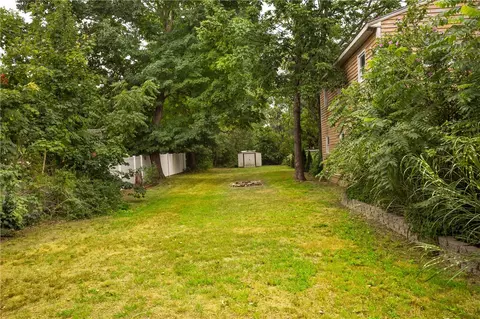 238 Putnam Pike, Glocester, RI 02814 photo 4