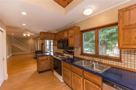 238 Putnam Pike, Glocester, RI 02814 photo 12