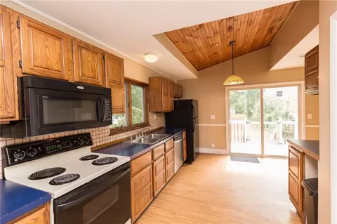 238 Putnam Pike, Glocester, RI 02814 photo 6