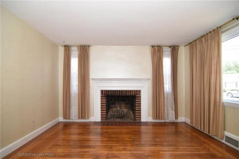 2 Midway Dr, Warwick, RI 02886 photo 6