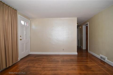 2 Midway Dr, Warwick, RI 02886 photo 7