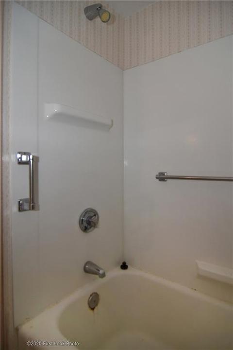 2 Midway Dr, Warwick, RI 02886 photo 18