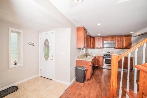 27 Hillside Ave, Johnston, RI 02919 photo 4
