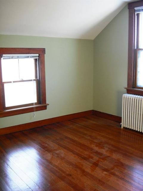 630 E Main Rd, Middletown, RI 02842 photo 8