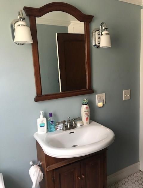 630 E Main Rd, Middletown, RI 02842 photo 7
