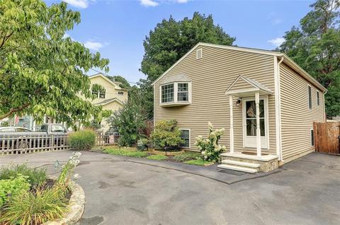 124 Abbott Ave, Warwick, RI 02886 photo 4