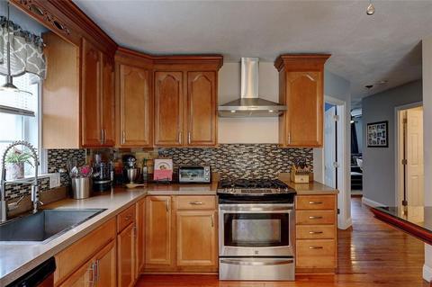 124 Abbott Ave, Warwick, RI 02886 photo 5